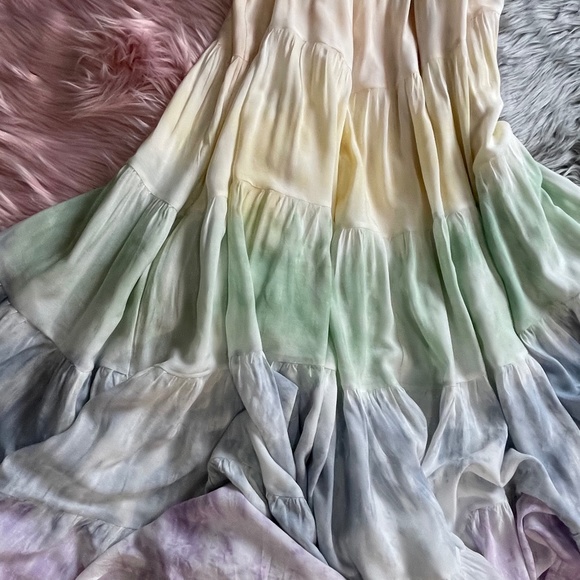 LAST ONE! Storia's MOST POPULAR Pastel Tie Dye Maxi W/TONS of Luscious Fabric - Picture 9 of 16